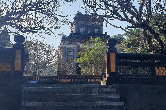 Day Trip To Hue City and Back From Hoi An By Private Car - Entering the Imperial Citadel: Flag Tower, Noon Gate, and the Core of Nguyen Power