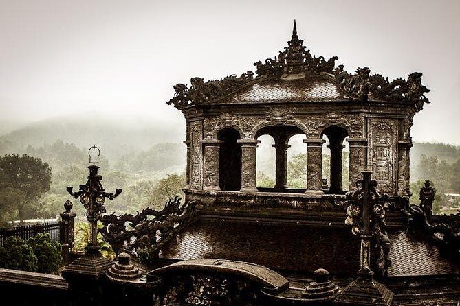 Explore 3 Royal Tombs with Informative English-Speaking Driver - Key things to know before you go