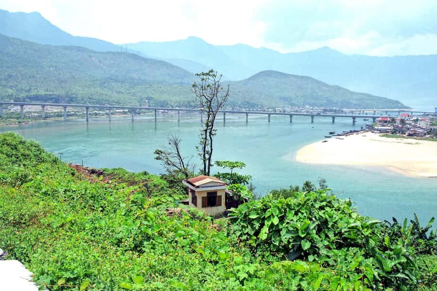 From Hue: Hoi An Guided Bus Tour with 4 Scenic Stops - Stop 2 on the coast: Lap An Lagoon (15 minutes)