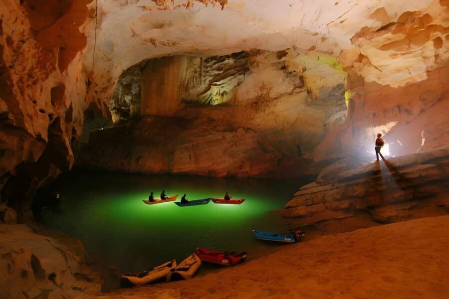 From Hue: Paradise Cave Full-Day Tour with Lunch - La Vang Holy Land and Quang Tri stops: why the drive isn’t wasted