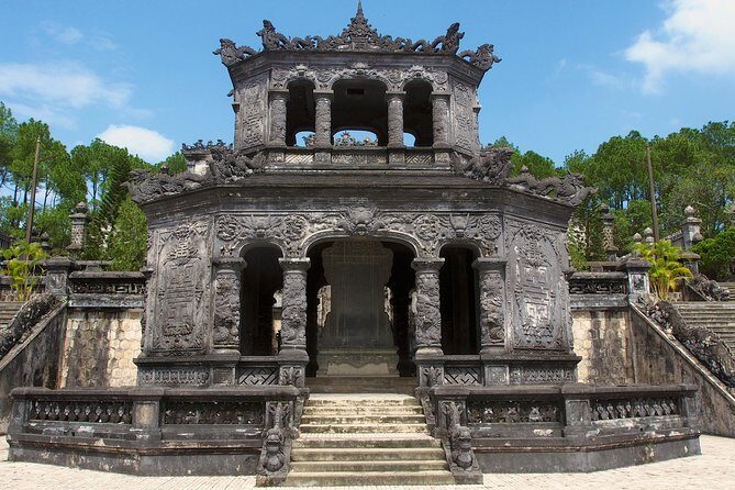 Hue: 3 Tombs + Pagoda with Knowledgeable ES Driver - The 4–6 hour format: how to plan your pace