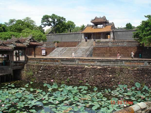Hue City Full-Day Tour - Khai Dinh and Minh Mang tombs: two emperor styles