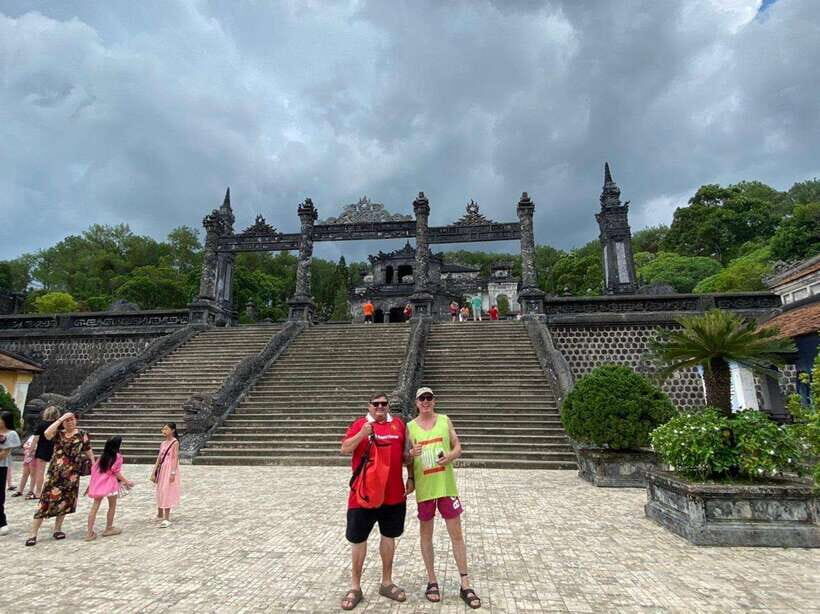Hue : Dragon Boat Cruise to Thien Mu Pagoda and Tombs - Minh Mang Tomb on Cam Khe Mountain: UNESCO royal design on a hill