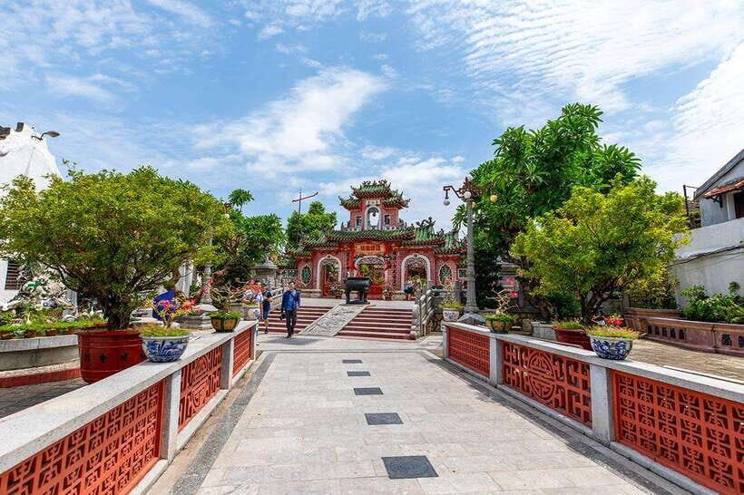 Hue: Enchanting Marble Mountains And Hoi An's Timeless Charm - Mót Hội An Snack Stop: Taste a Local Moment