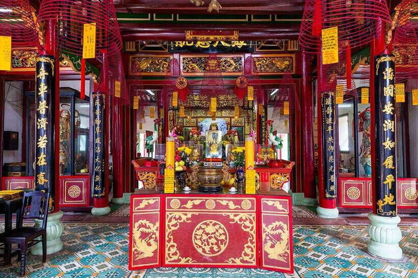 Hue: Enchanting Marble Mountains And Hoi An's Timeless Charm - Traditional Art Performance Theatre: Culture You Can Actually Watch