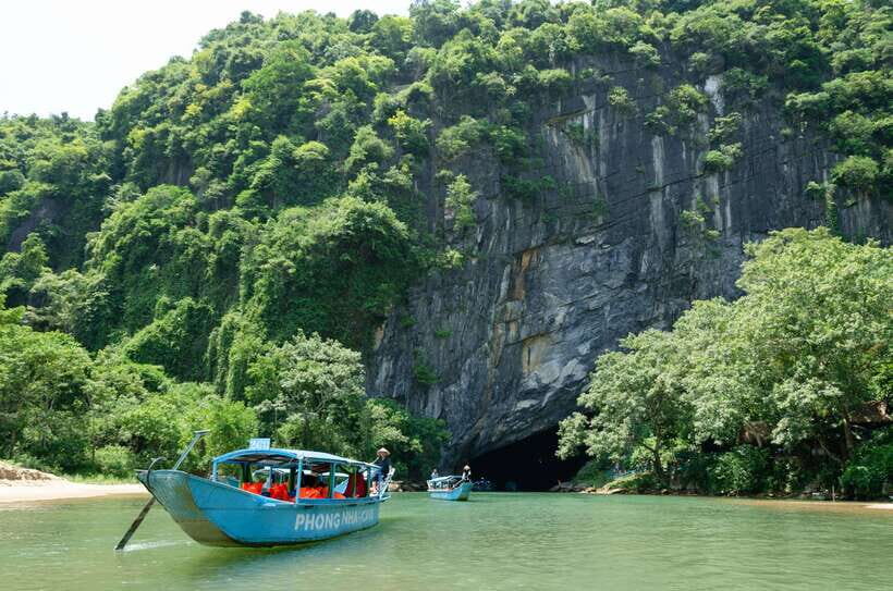 Hue: Full-day Echoes Of History Journey To Phong Nha Cave - Lunch at Nhà Hàng Chang Chang Quán: Fuel for the Cave