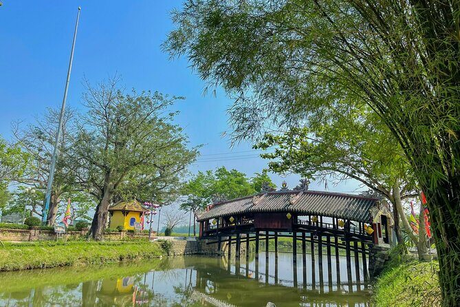 Hue Hoi An Bus Tour Sightseeing via Hai Van Pass 4 Stops - Stop 1: Thanh Toan Tiled Bridge at 9:00