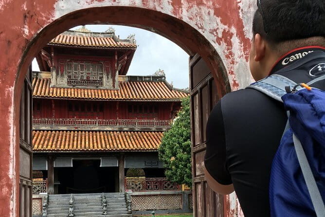 Hue Imperial and Forbidden City Guided Tour in 2,5 hours - The Forbidden City walk: Kien Trung, Thai Binh Lau, and the Royal Garden