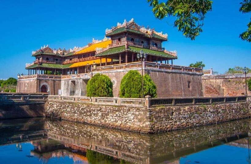 Hue: Imperial City, Royal Tombs, Pagoda & Dragon Boat Tour - Perfume River Time Plus Photo Stops: Easy Sightseeing Moments