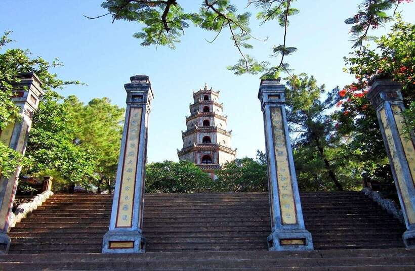 Hue Motorbike & Boat Tour to Countryside & Heritage Sites - Tiger Arena at Thuy Bieu Village: the brutal show behind palace entertainment