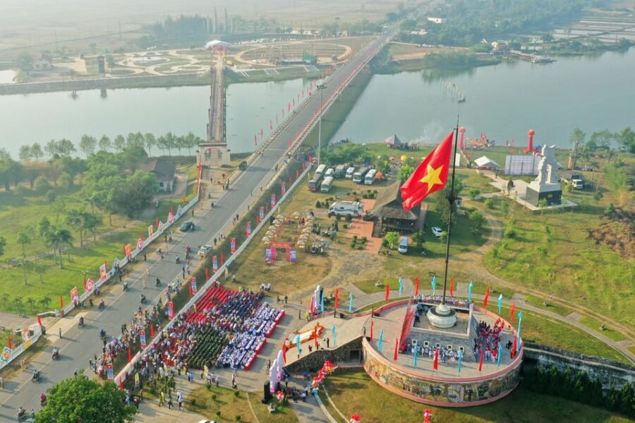 Hue : Private Day Trip to DMZ : Vinh Moc tunnel & Khe Sanh - Option 2 addition: Khe Sanh Combat Base and Ta Con airport