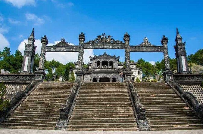 Hue Royal tombs half day afternoon group tour - Stop 3: Thuy Xuan Craft Village for Incense and Conical Hats