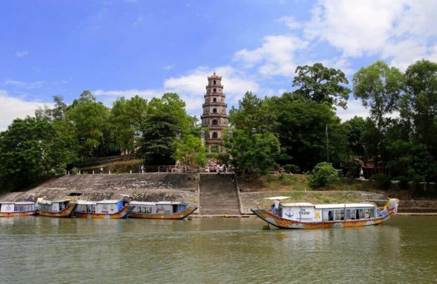 Hue : Royal Tombs- Thien Mu Pagoda- Dragon Boat Private Tour - Should you book this tour?