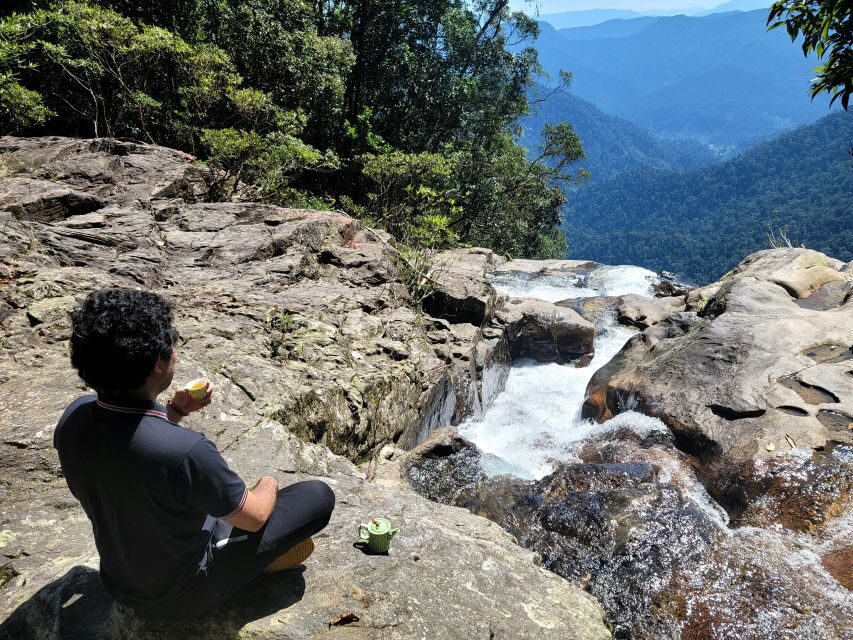 Hue to Da Nang/Hoi An via Bach Ma Trekking - Stage 3 to Vong Hai Dai: The 1,448m Panorama Stop