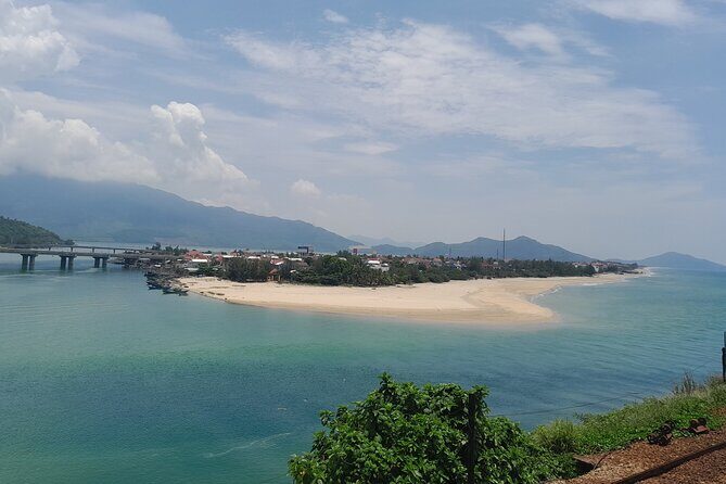 Hue to Hoi An by Private Car via Sightseeing Stops - Lang Co Beach and the Panoramic Pass-Foot Stop