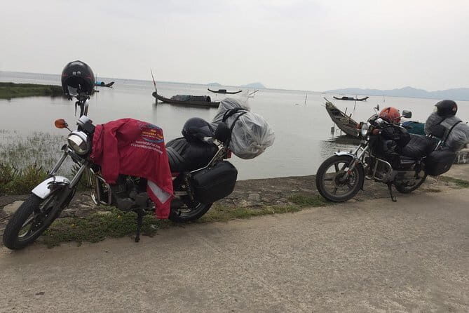 Phong Nha Cave Tour from Hue City - Lunch at Dark Cave area: fuel before the messy fun