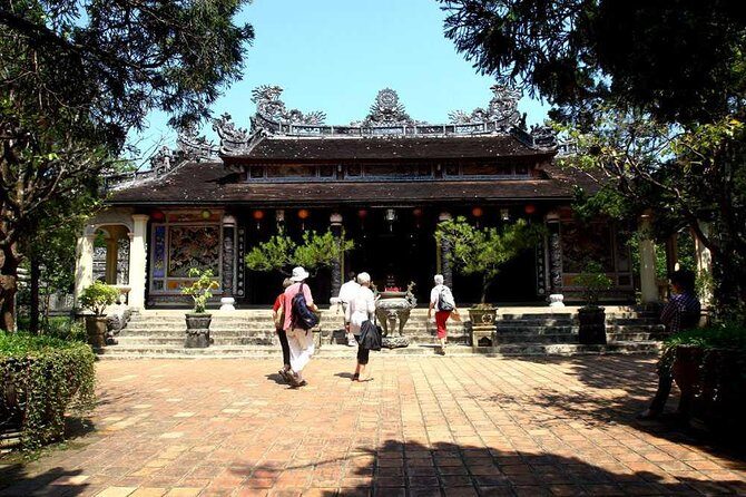 Vietnam Buddhist Tours: Buddhism In Hue, Philosophy Of Life - Vong Canh Hill: morning views and a calm start