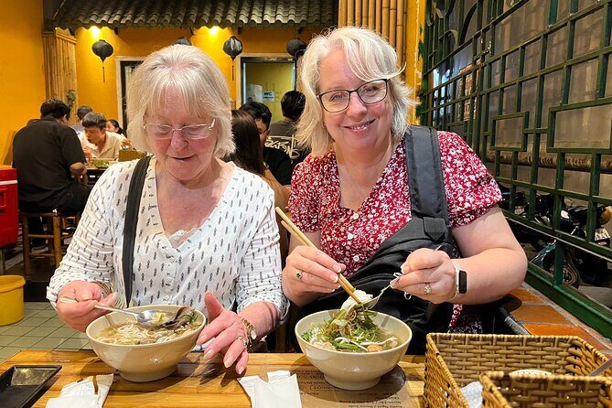 Walking street food tour - What’s included in the $38 value (and what to budget separately)
